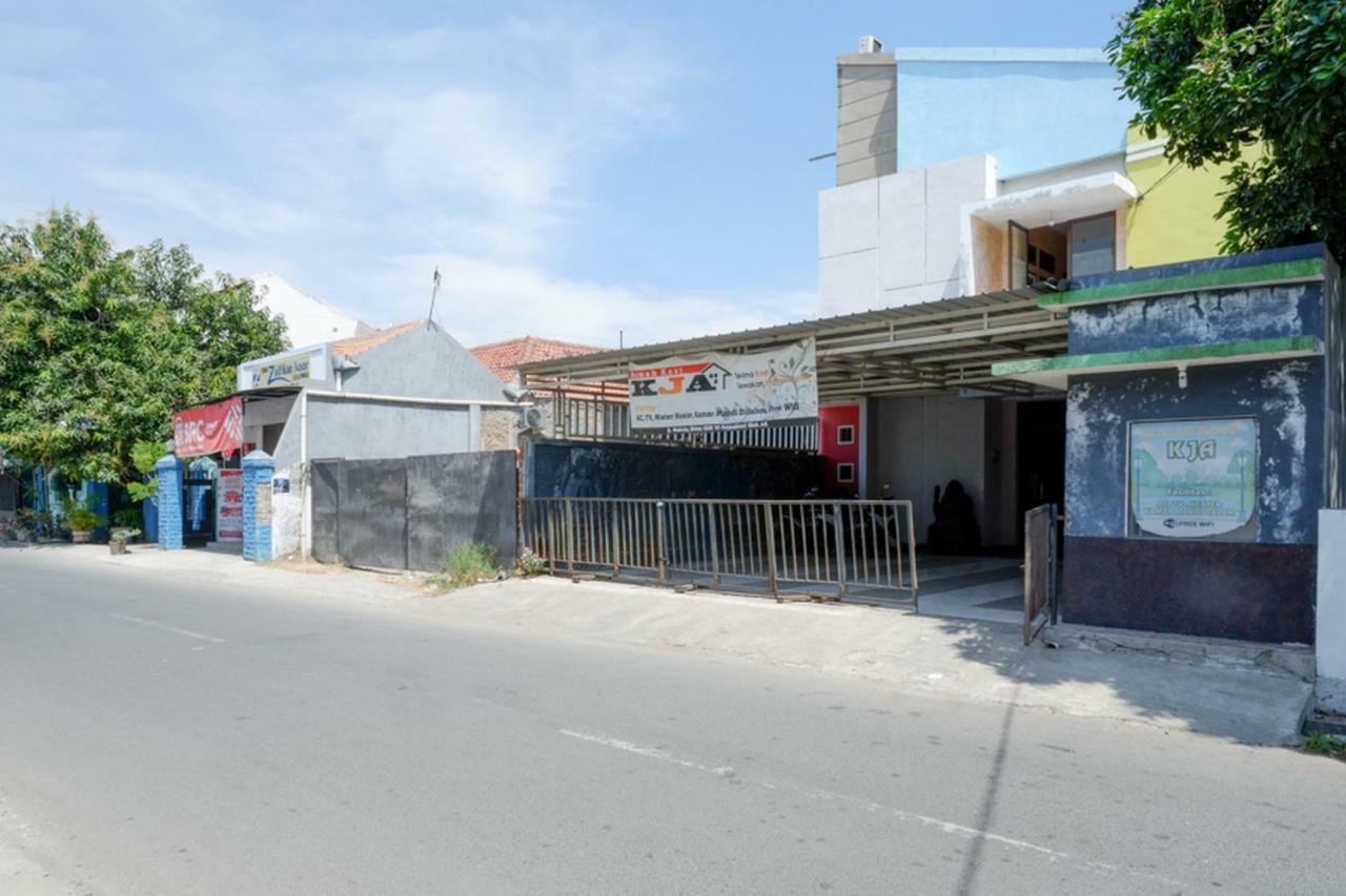 Reddoorz Near Gor Wisanggeni Otel Tegal  Dış mekan fotoğraf